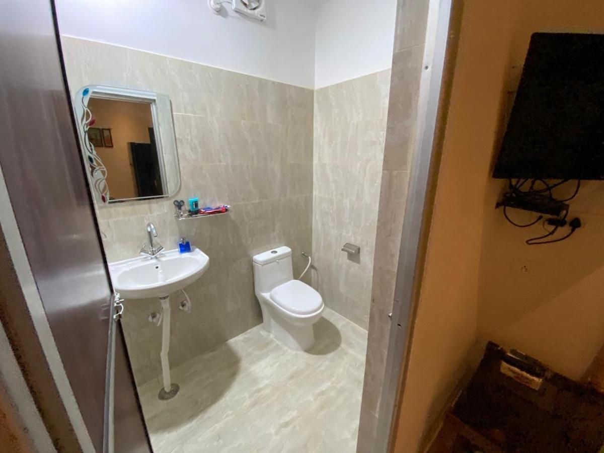 The Sunaina Hotel Varanasi Ngoại thất bức ảnh