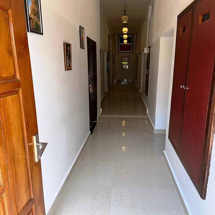 The Sunaina Hotel Varanasi Ngoại thất bức ảnh