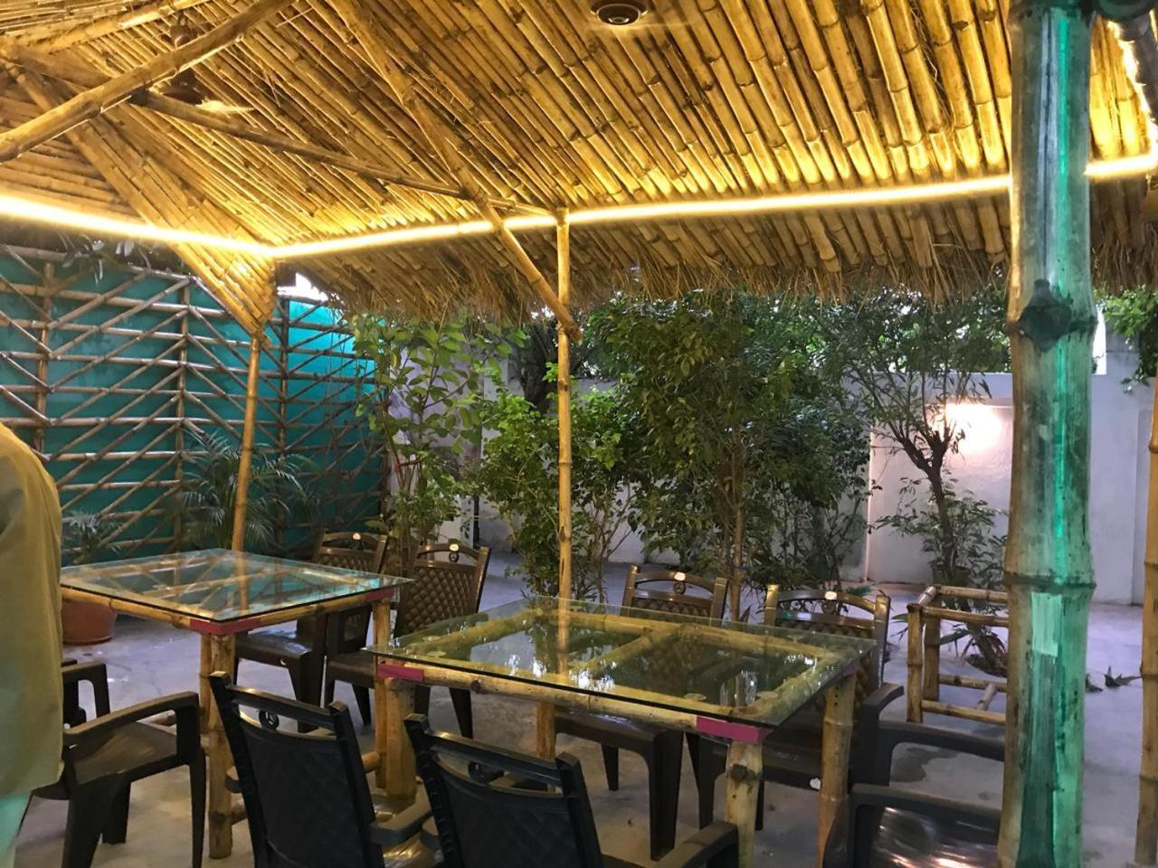 The Sunaina Hotel Varanasi Ngoại thất bức ảnh